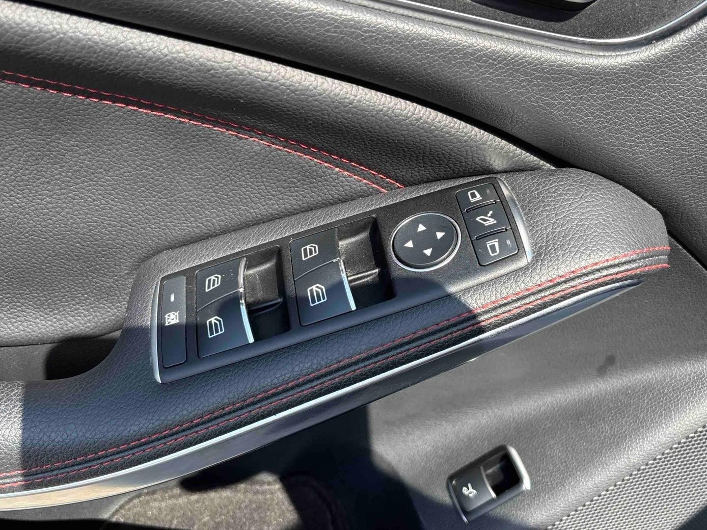 mercedes - Visuel 17