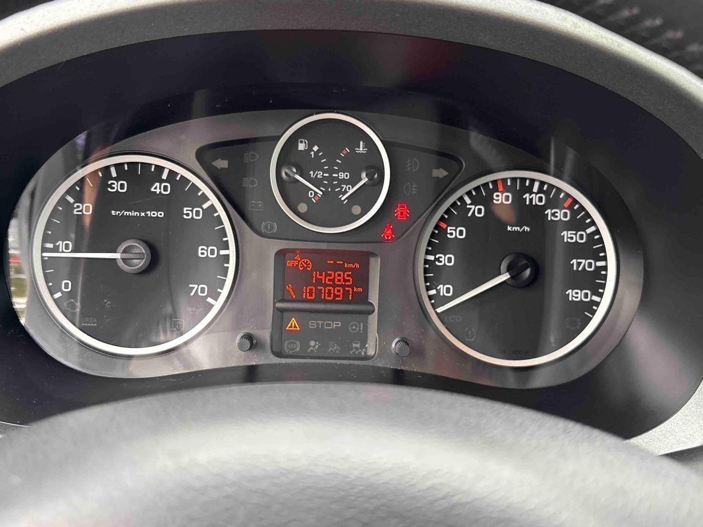 peugeot - Visuel 17